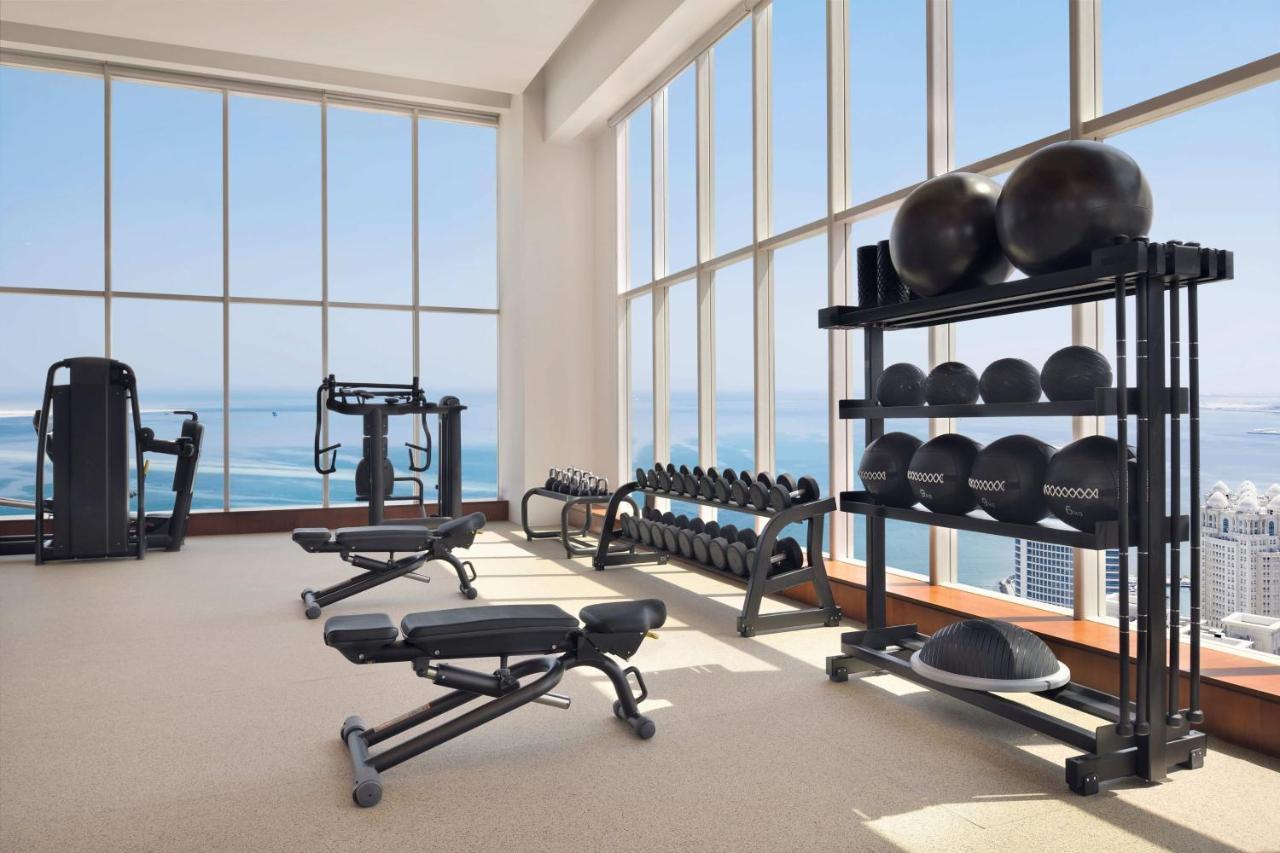 Delta Hotels By Marriott City Center Doha Extérieur photo The gym at the Westin Dubai